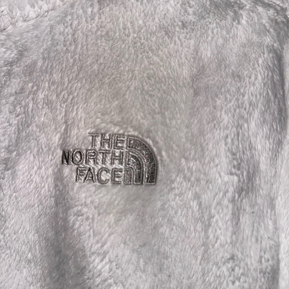 The North Face Gray and White Fleece Jacket Medium (soft, fuzzy) - Picture 4 of 4